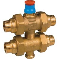 Trojcestn� z�nov� ventil s mo�nos�ou regul�cie by-passu pre termoelektrick� hlavu 